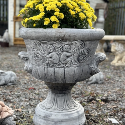 Pots / Urn / Planter 